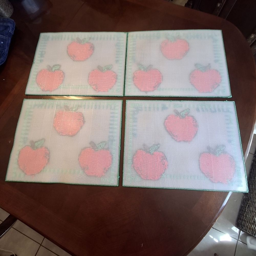 Handmade Red Apples Needlepoint Plastic Canvas   Size 16.5" x 13" - Picture 5 of 11